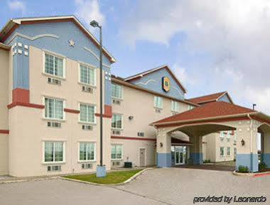 Super 8 By Wyndham Motel